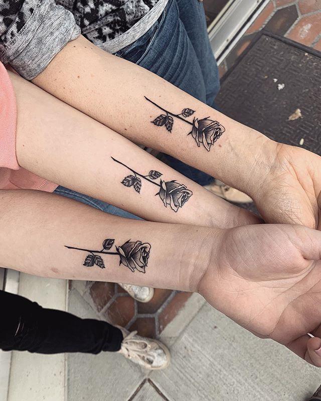 25 Marvelous MotherDaughter Tattoos To Talk Mom Into  Tattoos for  daughters Mother tattoos Mum and daughter tattoo