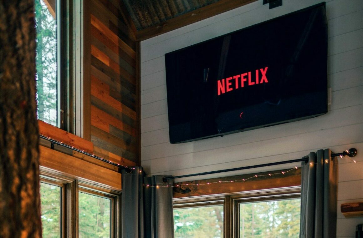 pexels roberto nickson 2659629 e1670448272169 Internet Plan and Netflix Subscription Bundle Deals 2025